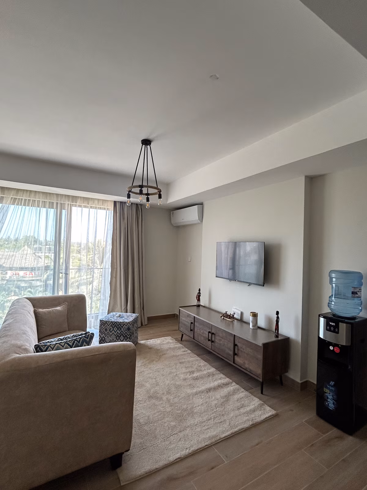 Skyline Drift Apartment