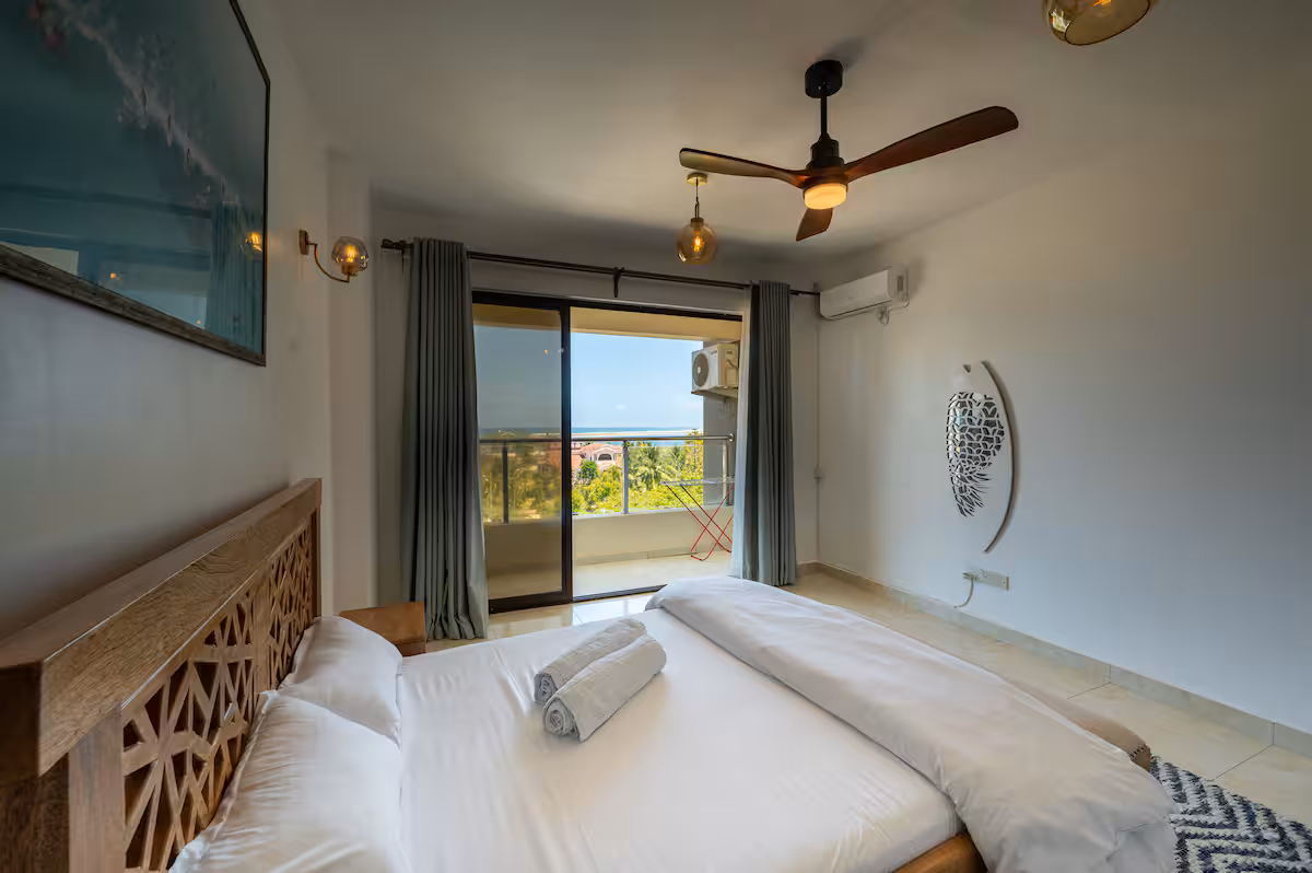 Coral Breeze Haven - Image 18