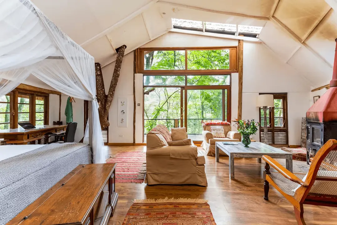 Treehouse With A View - Image 2