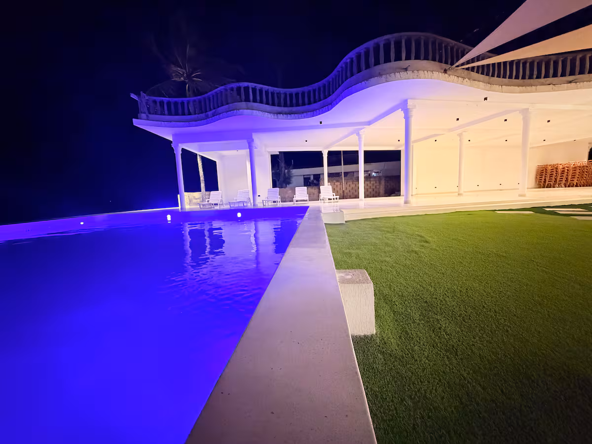 Azure Ember Bungalow - Image 24