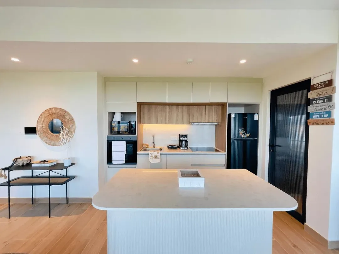 Luxurious Apato - Image 3