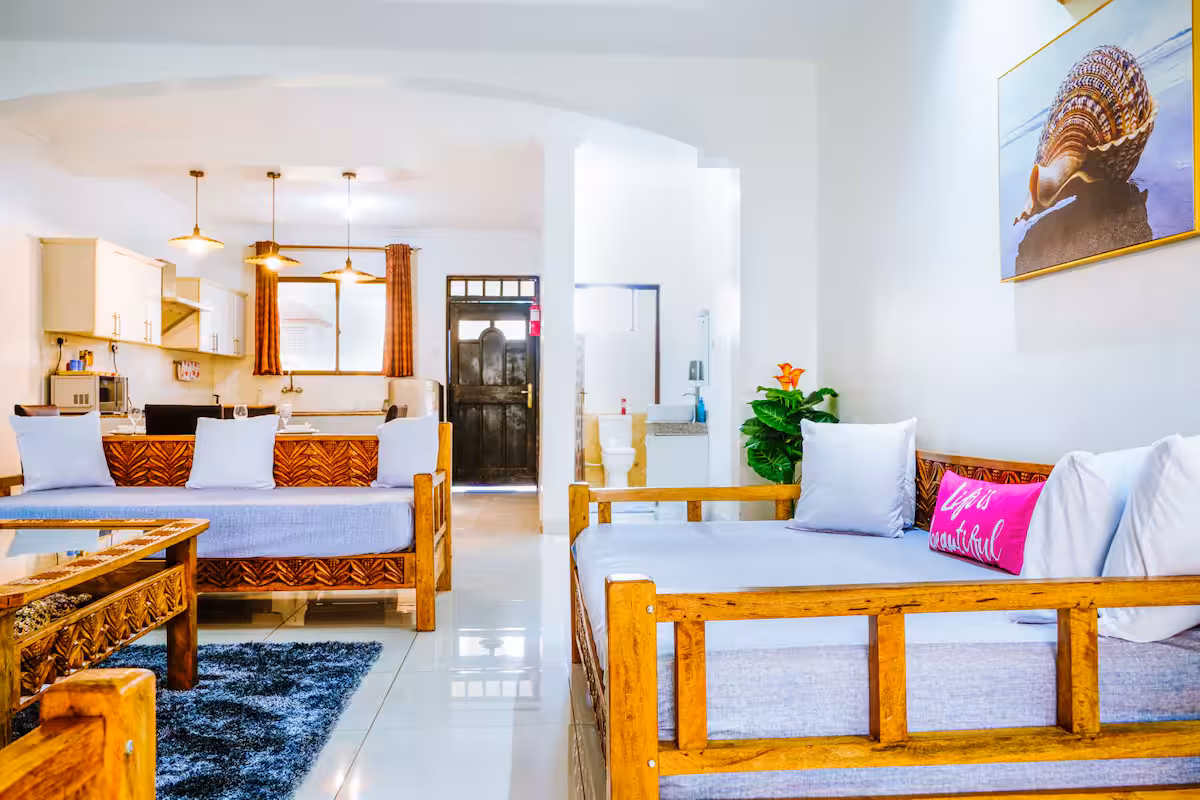 Azure Coast Haven - Image 3