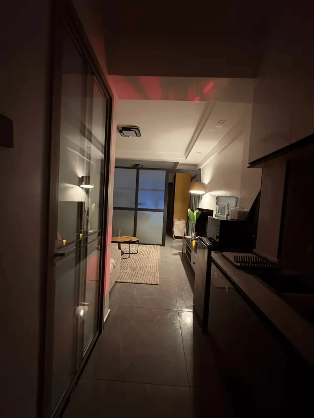 Cozy 1BR | Balcony Views | Rooftop Gym - Image 3