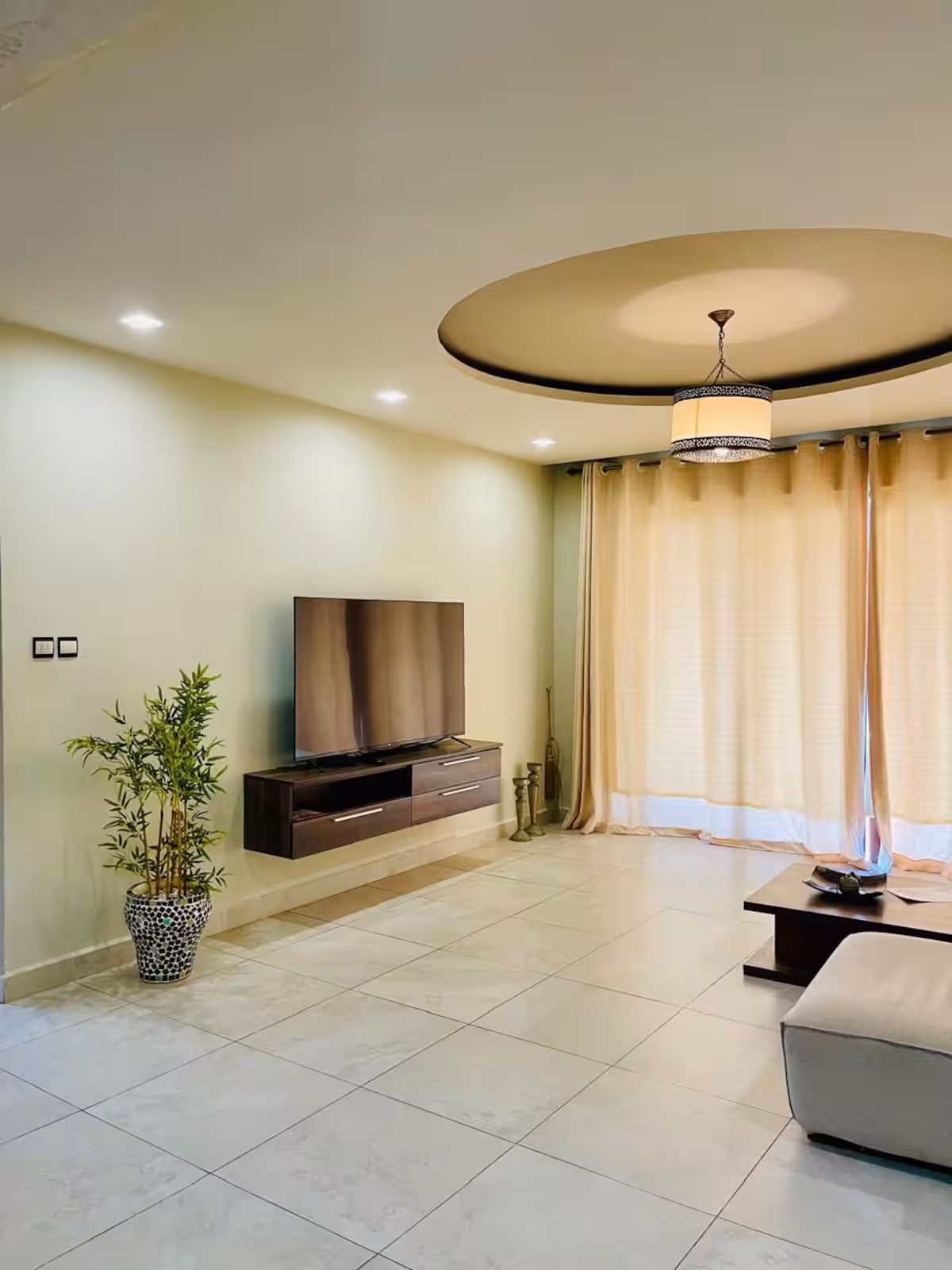 Ocean Luxe Haven - Image 3