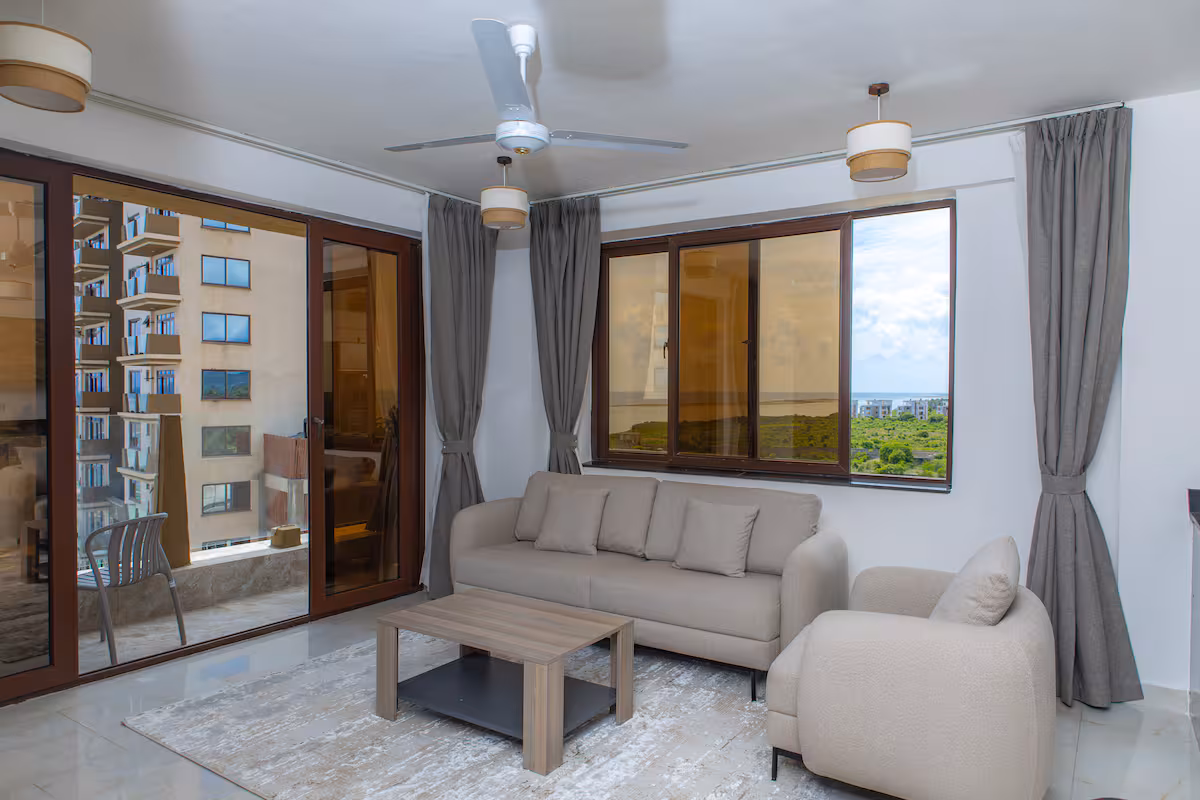 Ocean Crest Residence - Image 3