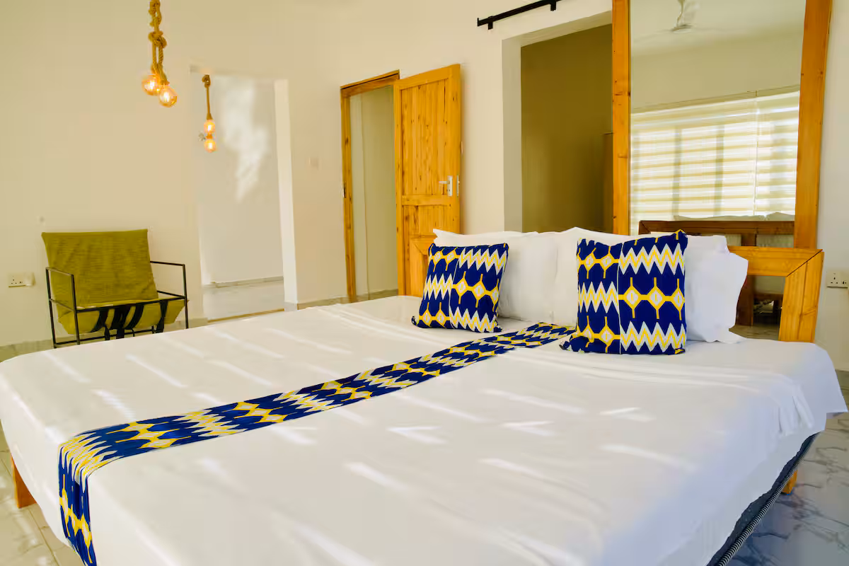 Emerald Palm Villa - Image 32