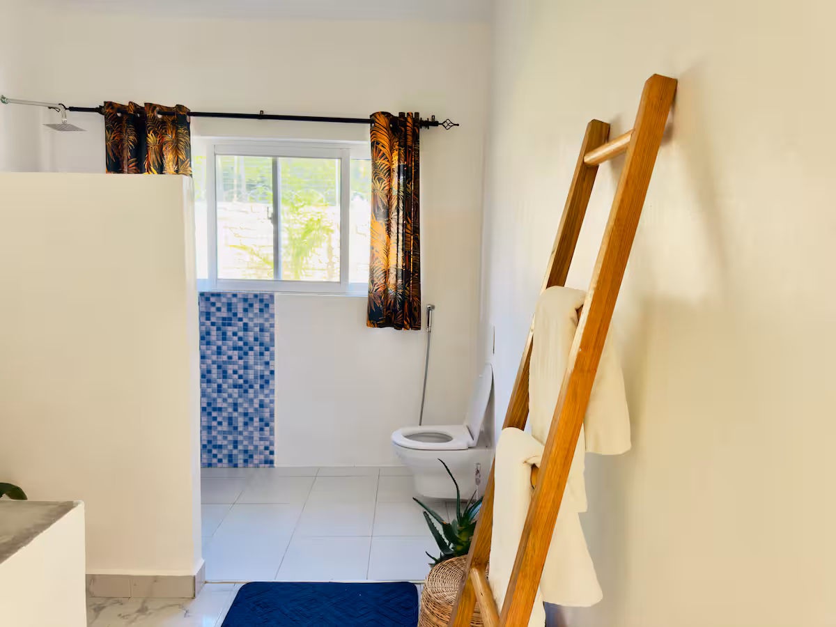 Emerald Palm Villa - Image 36
