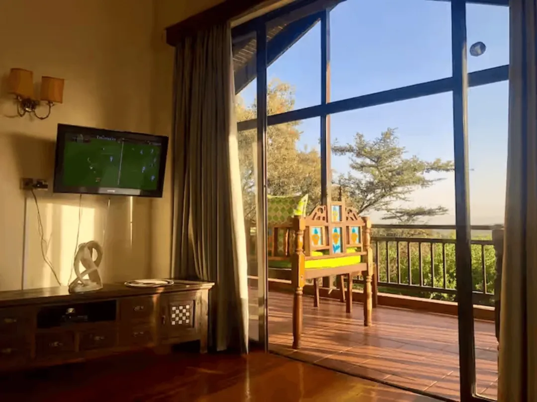 Panoramic Rift Valley Views - Image 4