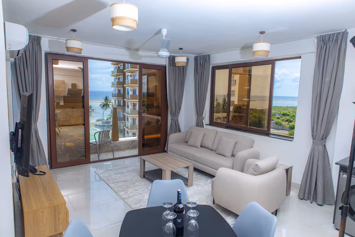 Ocean Crest Residence - Image 4