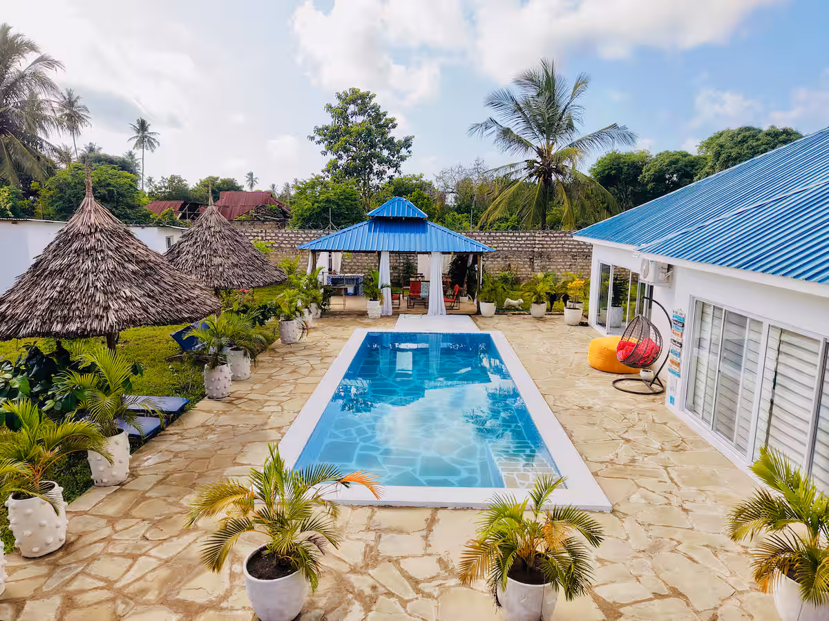 Emerald Palm Villa - Image 40
