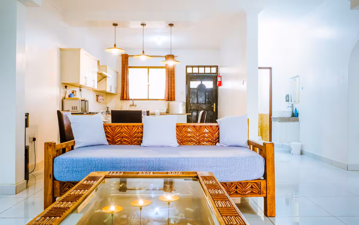 Azure Coast Haven - Image 5