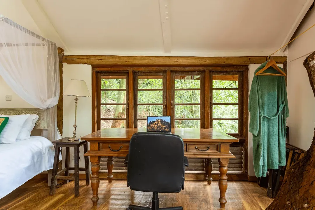 Treehouse With A View - Image 5