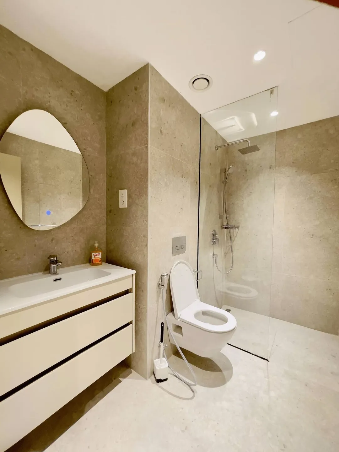 Luxurious Apato - Image 7