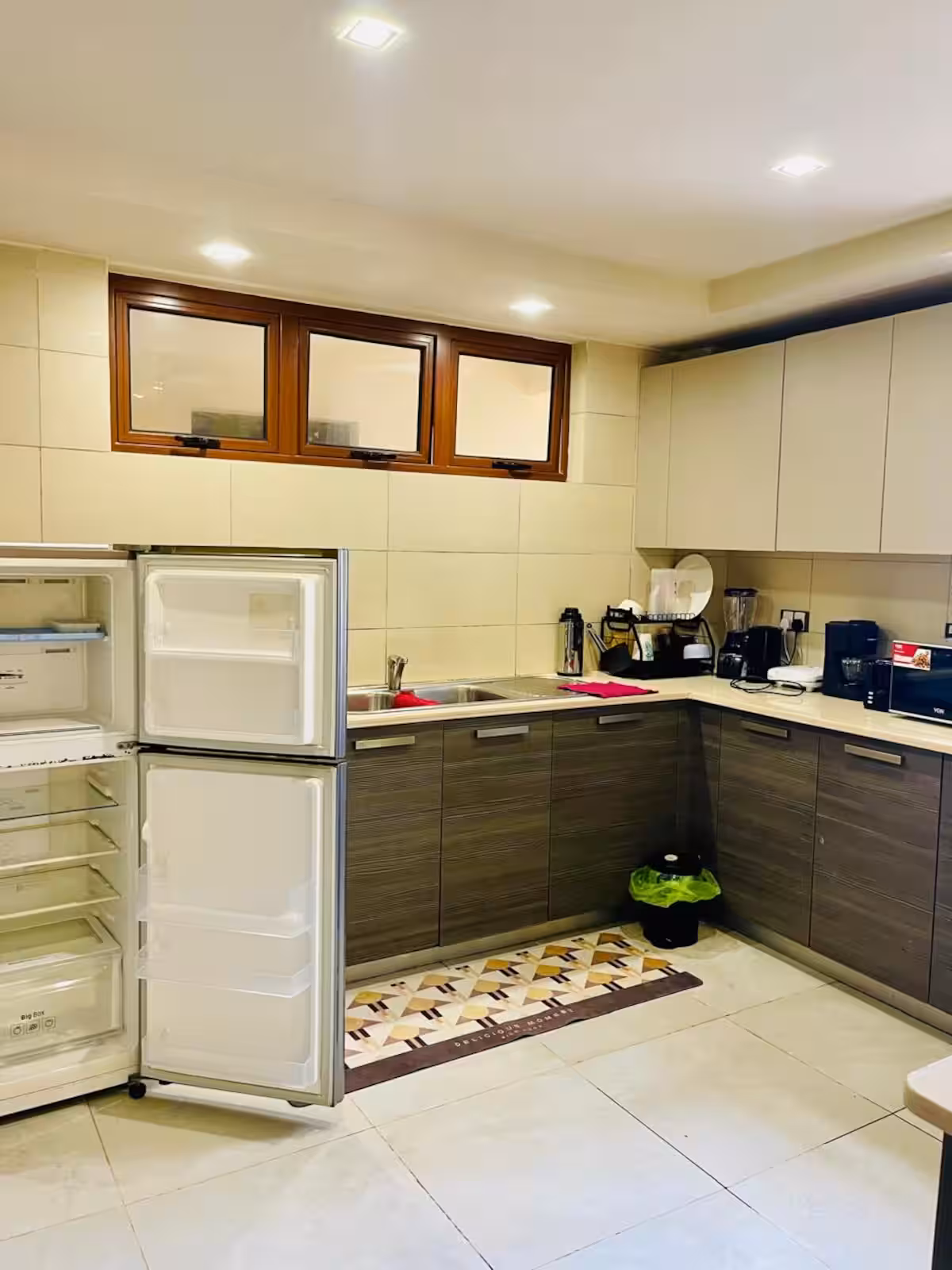 Ocean Luxe Haven - Image 7