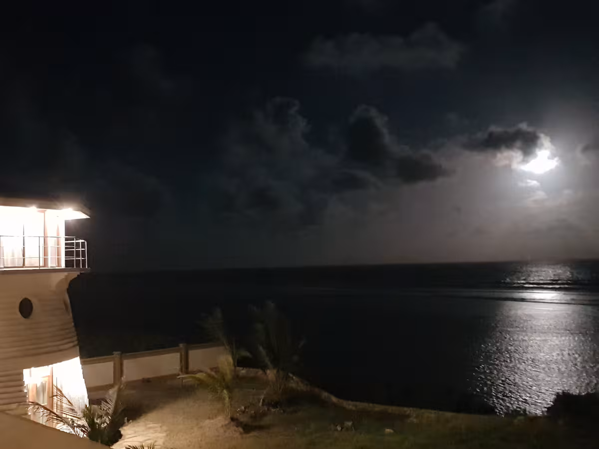Cliffside Breeze Loft - Image 18