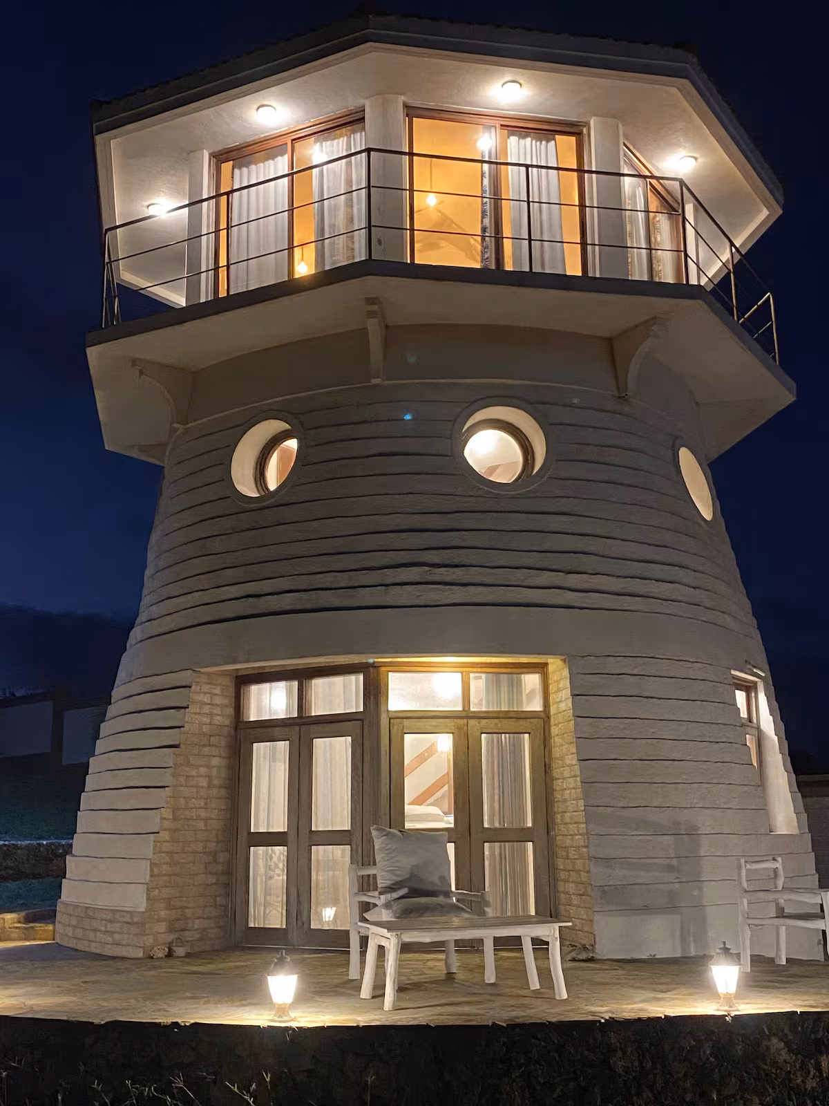 Cliffside Breeze Loft - Image 2
