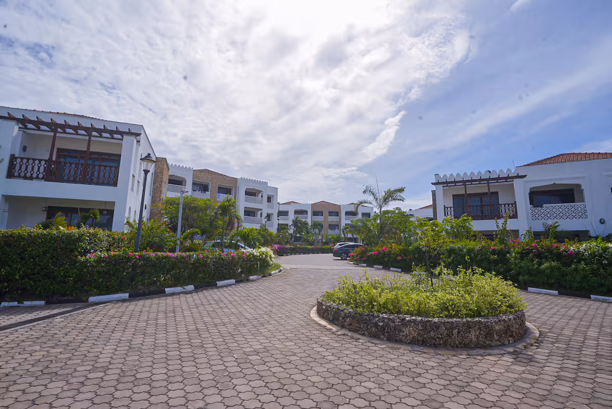 Oceanfront Serenity Condo - Image 39