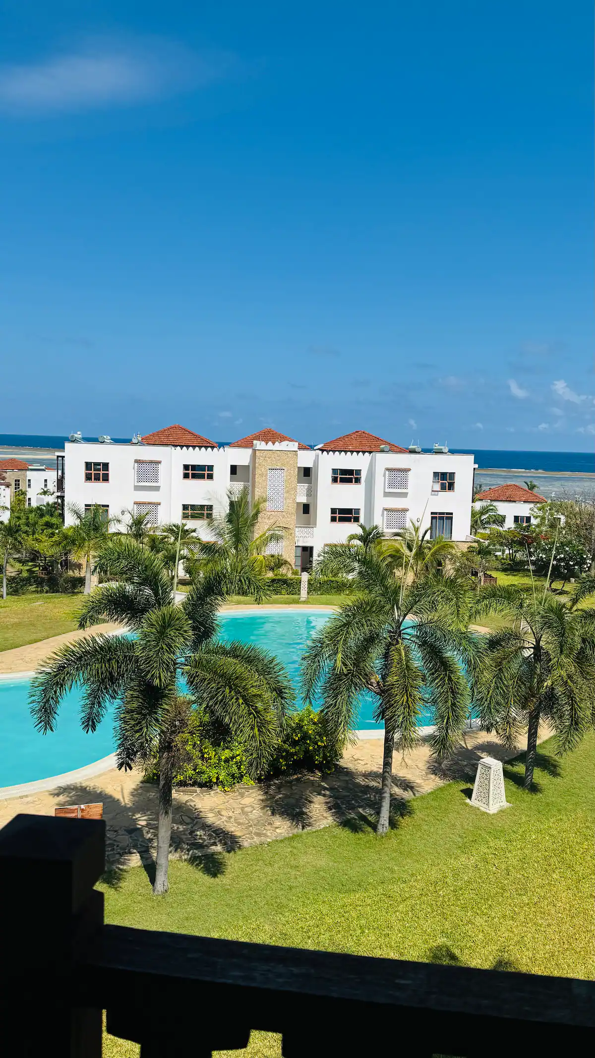Oceanfront Serenity Condo - Image 43