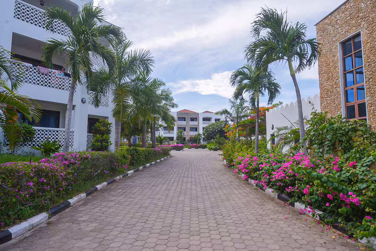 Oceanfront Serenity Condo - Image 53