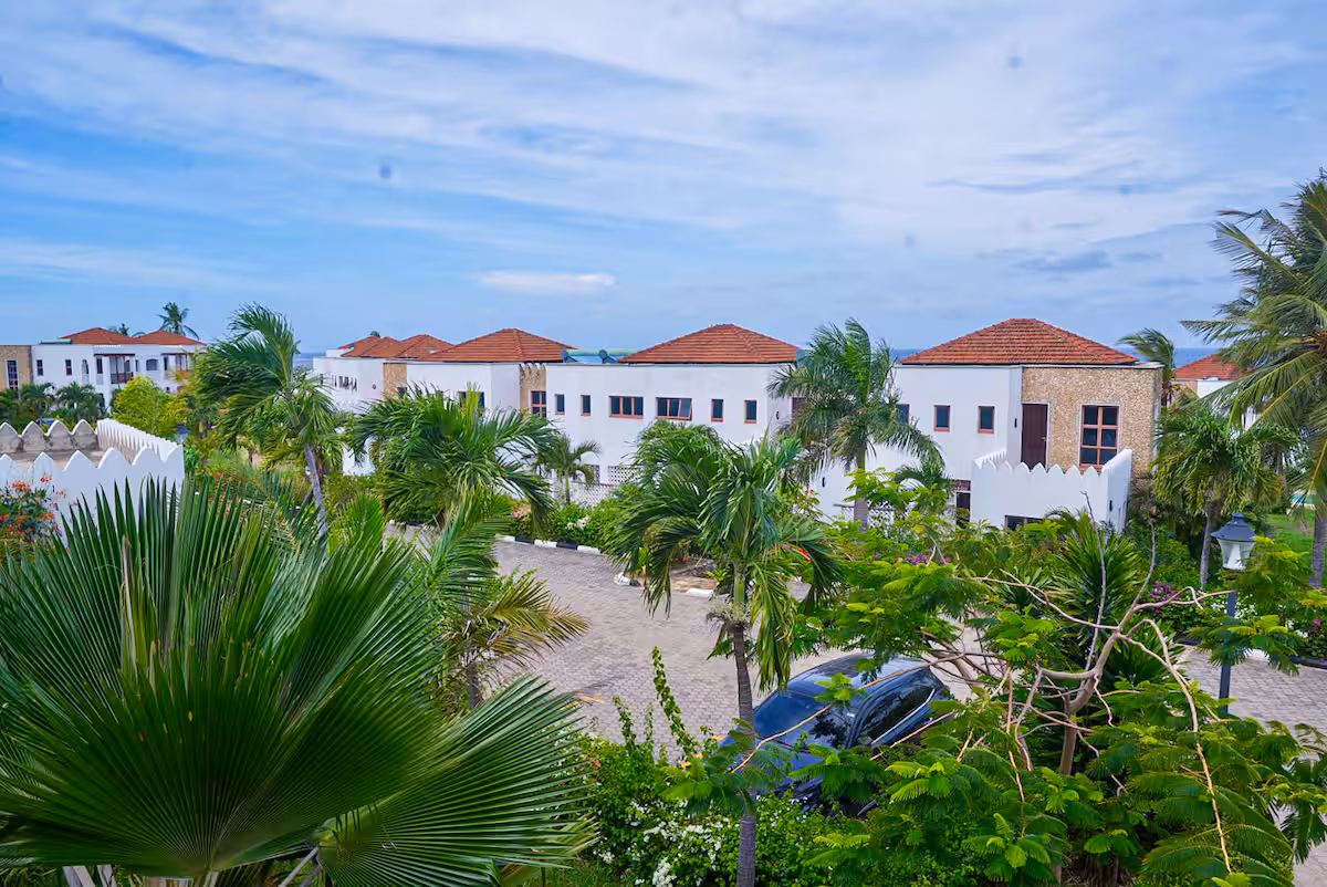 Oceanfront Serenity Condo - Image 54
